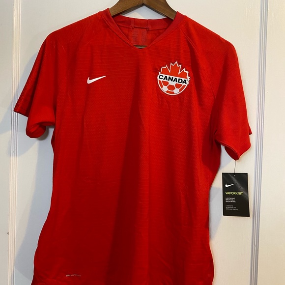 Canada Women’s Soccer Authentic Jersey - Picture 1 of 6